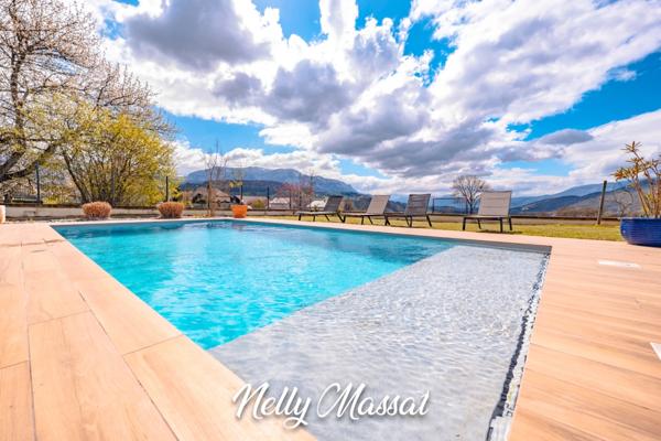 Villa récente à La Biolle - vue dégagée, piscine, 5 chambres - 205 M2 habitable