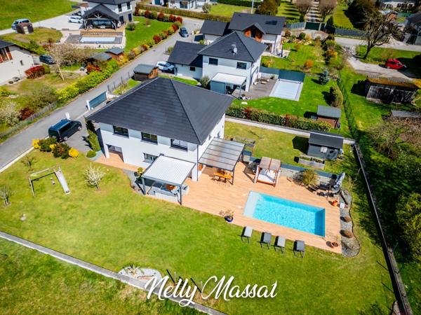 Villa récente à La Biolle - vue dégagée, piscine, 5 chambres - 205 M2 habitable