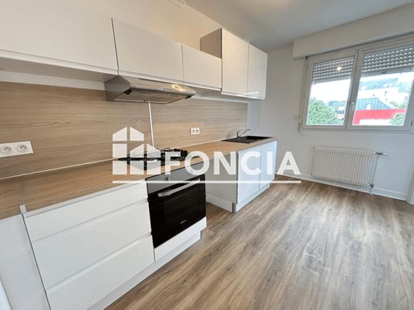 Location Appartement 3 pièces 83.37 m² - 19 RUE PASTEUR Vannes 56000
