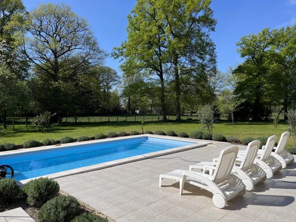 Superbe maison familiale avec piscine chauffée