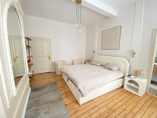 Maison ENTIEREMENT RENOVÉE à vendre au centre de Saint Quentin
