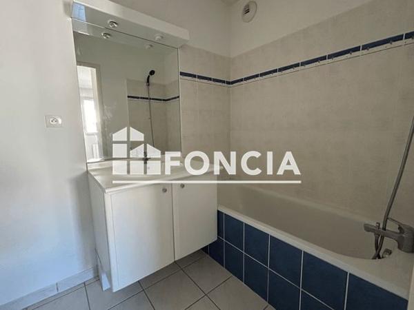 Location Appartement 2 pièces 40.7 m² - 23 AVENUE HIPPOLYTE DE BARRAU Rodez 12000