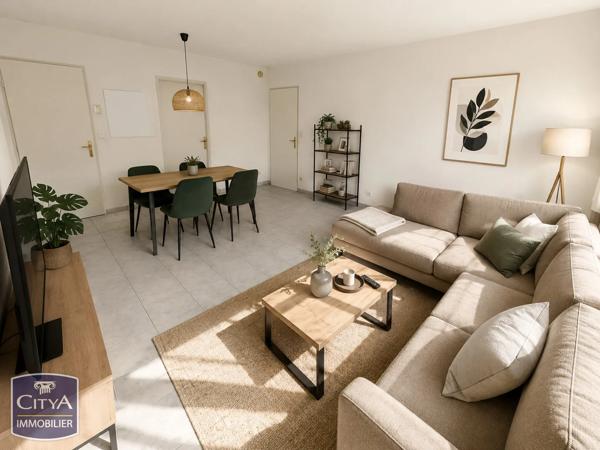 Appartement à vendre 2 pièces 49m² Cambrai (59400)