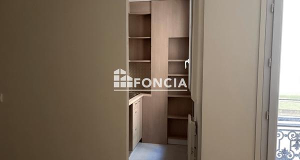 Location Studio 28.59 m² - Paris 75020