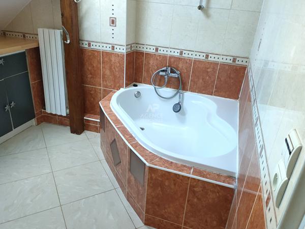Appartement Nanterre 4 pièce(s) 75.64m² €425 000 ** - Référence 15332