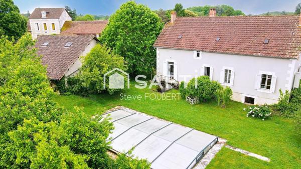 Maison de caractère plus dépendances sur + de 3 ha