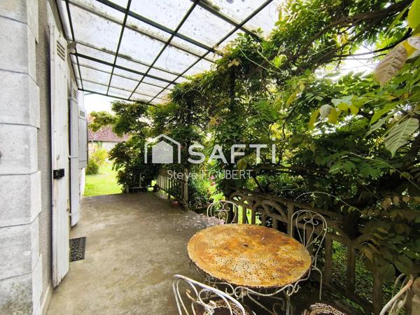 Maison de caractère plus dépendances sur + de 3 ha