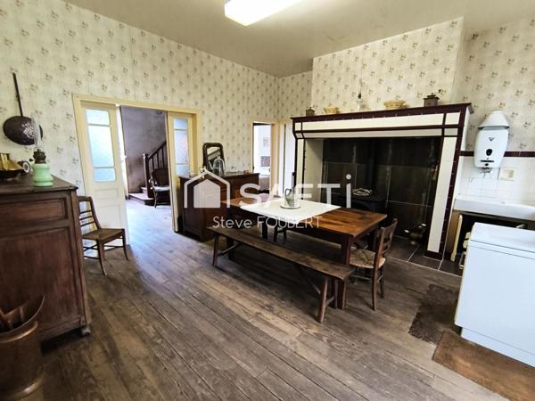 Maison de caractère plus dépendances sur + de 3 ha