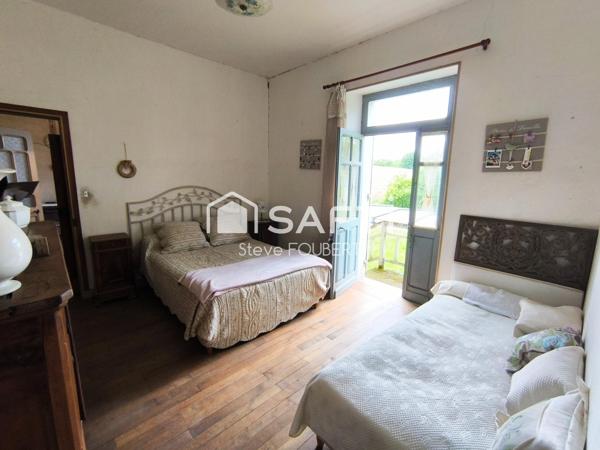 Maison de caractère plus dépendances sur + de 3 ha