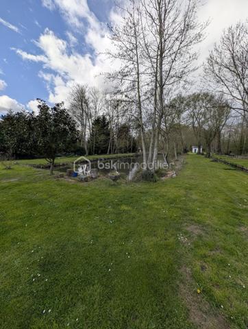 Terrain de 4 442 m²