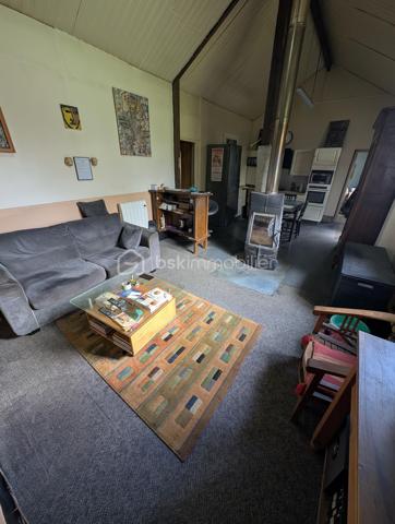 Terrain de 4 442 m²