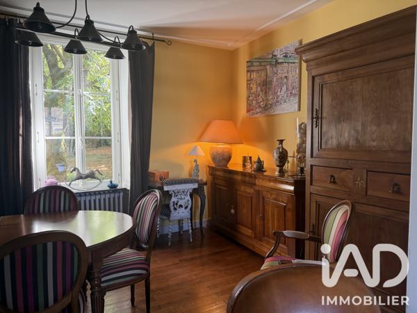 Maison à vendre 9 pièces 240 m² Moncoutant-sur-Sèvre