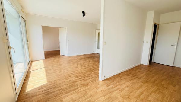 Appartement Angers 4 pièces 79 m2 balcon Place Jean XXIII