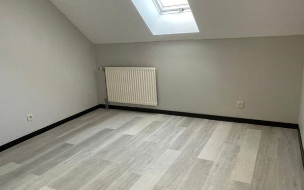 Maison à vendre    5 pièces • 190 m2 Saint-Lothain