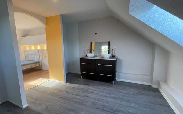 Maison à vendre    5 pièces • 190 m2 Saint-Lothain