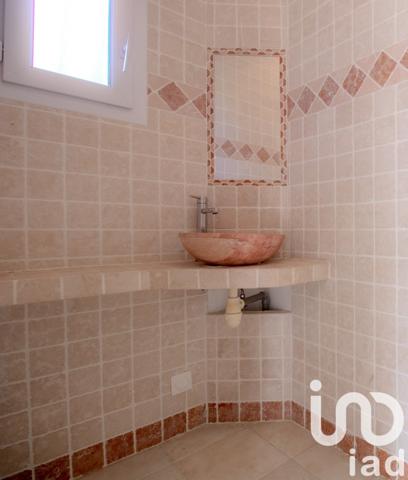 Maison traditionnelle 6 pièces de 170 m² à Contes (06390)