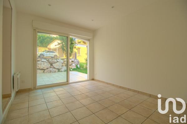 Maison traditionnelle 6 pièces de 170 m² à Contes (06390)