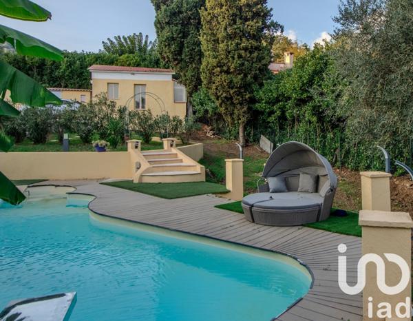 Maison traditionnelle 6 pièces de 170 m² à Contes (06390)