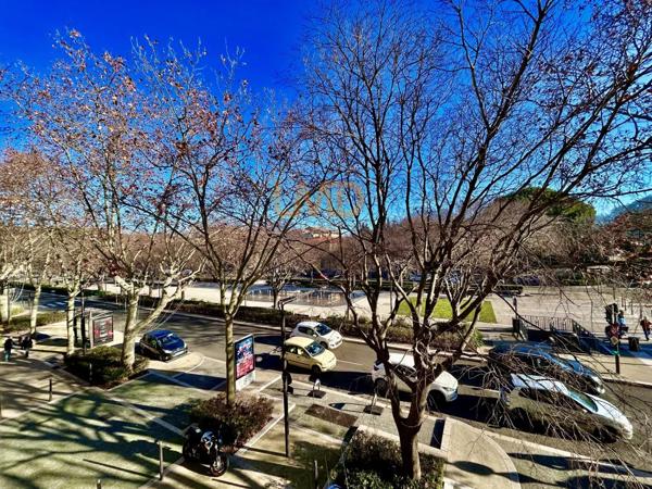 T1, calme, lumineux, centre ville, jardin de la fontaine