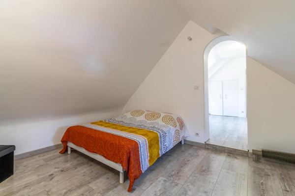 Maison Romorantin Lanthenay 9 pièce(s) 190 m2
