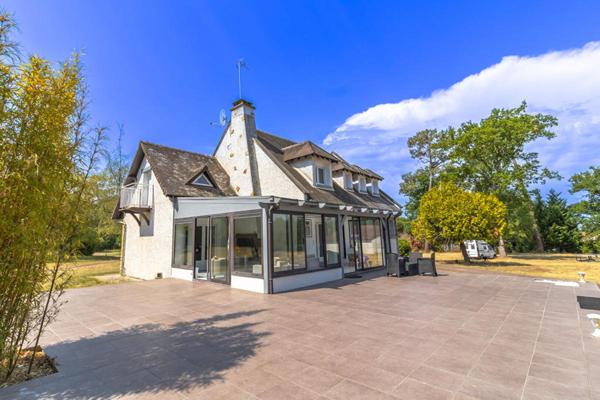 Maison Romorantin Lanthenay 9 pièce(s) 190 m2