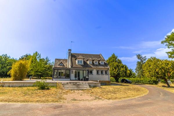 Maison Romorantin Lanthenay 9 pièce(s) 190 m2