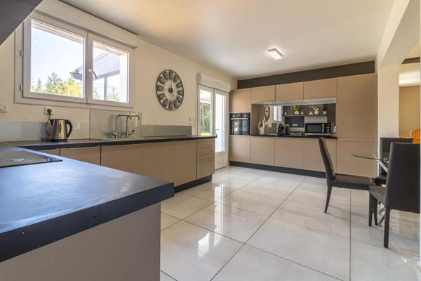 Maison Romorantin Lanthenay 9 pièce(s) 190 m2
