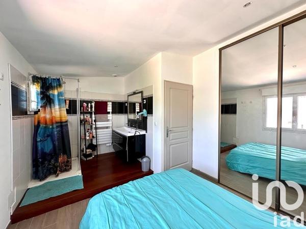 Maison 3 pièces de 65 m² à Générac (30510)