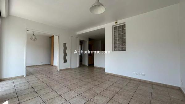 Location                                                      Appartement
                        
                     4 pièces                      61 m2                     à Sucy-en-Brie