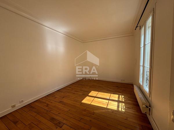 Grand 3 pièces non meublé avec balcon proche Victor Hugo