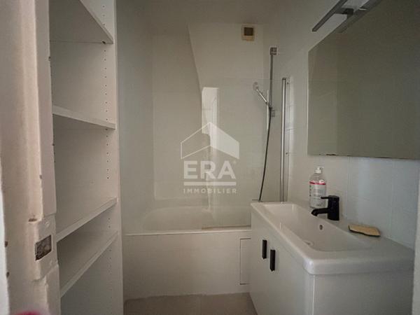 Grand 3 pièces non meublé avec balcon proche Victor Hugo