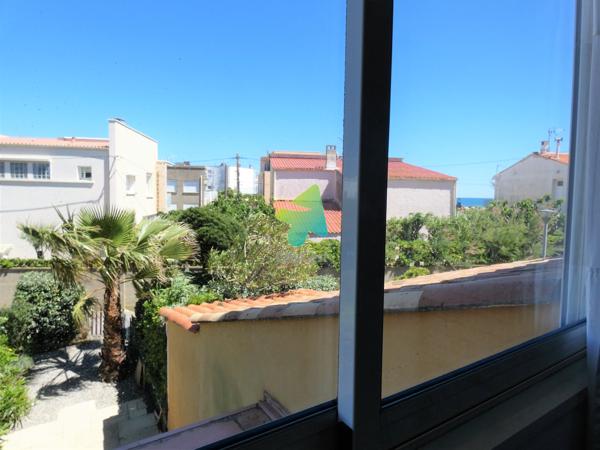 T2 meublé 1er étage proche mer