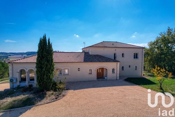 Maison à vendre 10 pièces 485 m² Sainte-Livrade-sur-Lot