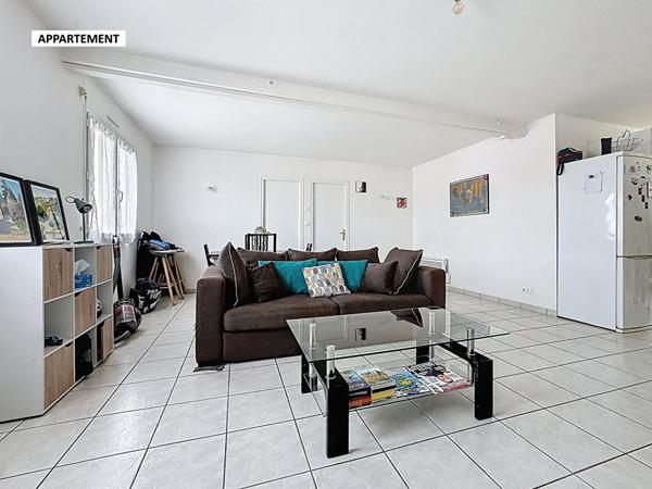 Ensemble immobilier a vendre a Champtoceaux - maison + appartement + studio