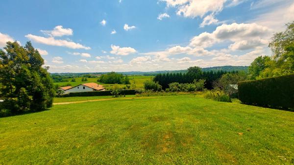 Guiche (64520) Guiche - Terrain avec belle vue