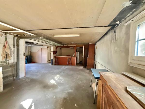 Maison sur sous-sol, 101 m2, 3 chambres, (possibilité 4), garage à Mouilleron le Captif