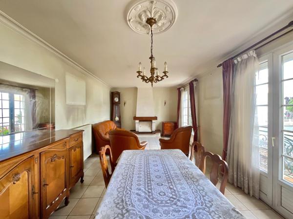 Maison sur sous-sol, 101 m2, 3 chambres, (possibilité 4), garage à Mouilleron le Captif