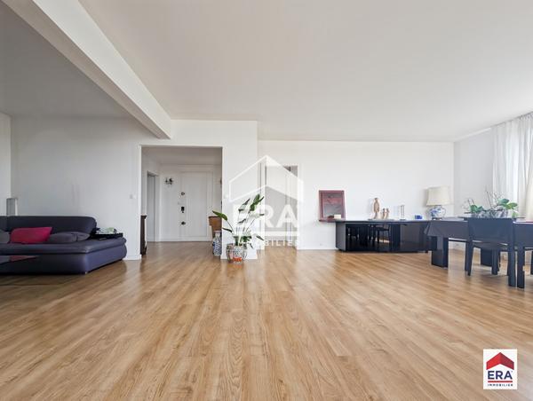Appartement - 105 m² - Balcons - Garage fermé - Cave - Roubaix Barbieux