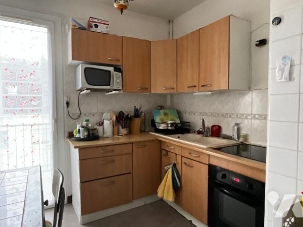 CHATEAU-RENAULT (37110) - Appartement avec balcons