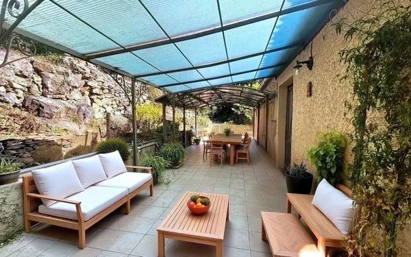 Maison à vendre    5 pièces •  Branoux-les-Taillades