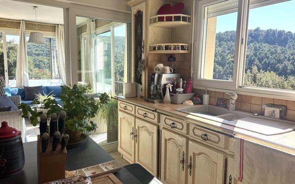 Maison à vendre    5 pièces •  Branoux-les-Taillades