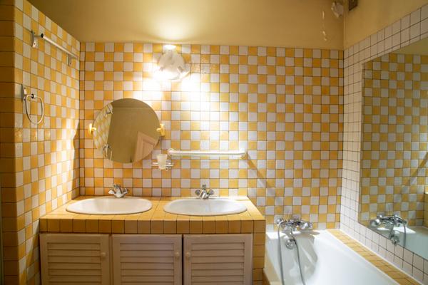 SEVRES RIVE GAUCHE - JOLIE MAISON 5 CHAMBRES €720 000 ** - Référence 464-S