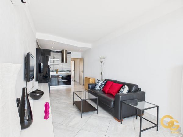 Appartement à THEOULE SUR MER (06590)