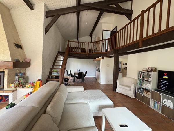 Maison à vendre |                                       Fargues-Saint-Hilaire |                                        4 pièces  |  125 m²