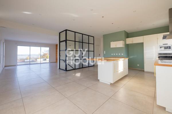 VOLVIC- Maison individuelle 2018, 135 m2, jardin avec vue dégagée