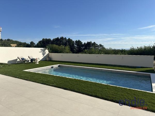Maison d'architecte 230 m2 aux portes de Vichy