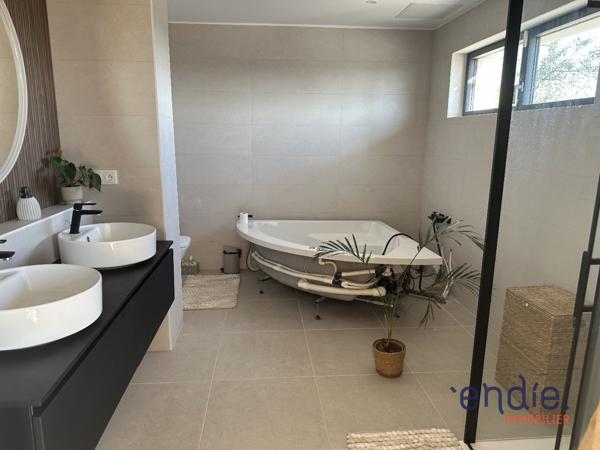 Maison d'architecte 230 m2 aux portes de Vichy