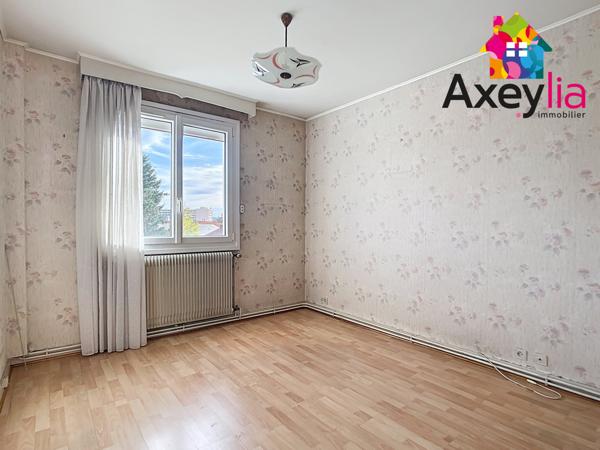 Roanne (42300) A VENDRE - ROANNE - APPARTEMENT T3 À RAFRAÎCHIR AVEC CAVE ET GARAGE