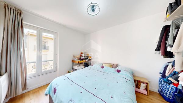 NICE - FLEURS / F. GROSSO : JOLI 2 PIÈCES EN DERNIER ÉTAGE AVEC TERRASSE EXPOSÉE SUD