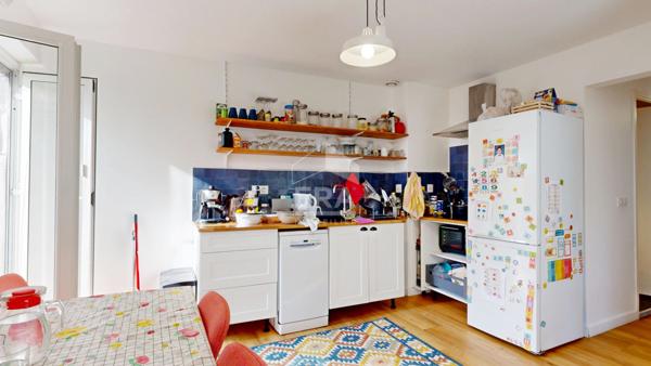 NICE - FLEURS / F. GROSSO : JOLI 2 PIÈCES EN DERNIER ÉTAGE AVEC TERRASSE EXPOSÉE SUD